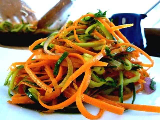 how-to-make-a-cucumber-carrot-salad-1