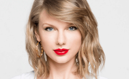 ways-to-style-your-denim-shorts-like-taylor-swift-does