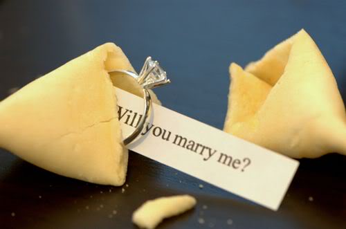 ways to make a romantic proposal featured ways-to-make-a-romantic-proposal-featured